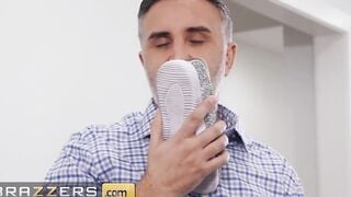 Brazzers - Badass dark hair Katya Rodriguez drains her step dad's big cock