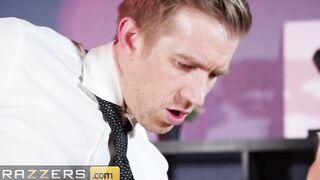 Brazzers - Doctor Danny D Tests Sienna Day Pussy If She Can Feel His Cock
