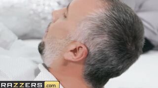 Brazzers - Huge Tit cheating Audrey Bitoni cucks her beta hubby