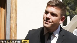 Brazzers - pornstar Adriana Chechik gets fucked by security
