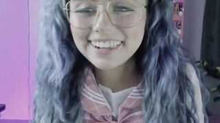 cam plays Bombshell and plays with her toes and toy
