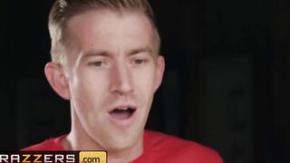 Brazzers - Fake tit African Next Door Kiki Minaj loves huge penis anal