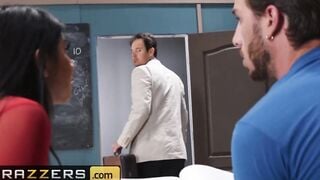 Brazzers - Thicc big tit coed Violet Myers fucks professor into class