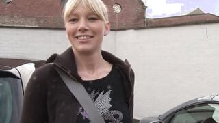 Hey Blondie, do you like Hottie photos and more?