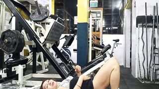 LUSTY BOOTY TRAINING OF THE MUSCULAR milf HOTTIE