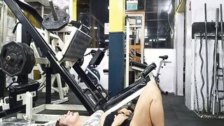 LUSTY BOOTY TRAINING OF THE MUSCULAR milf HOTTIE