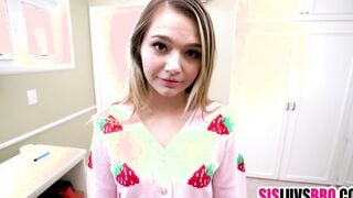 I recorded my stepsis blowing my penis
