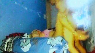 THE SWEET STEPMOTHER FUCKING WITHOUT A CONDOM WITH THE STEPSON