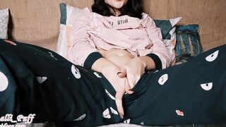 Home movie closeup masturbation with toy - amateur Lalli Puff ( Cut Vers )