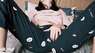 Home movie closeup masturbation with toy - amateur Lalli Puff ( Cut Vers )