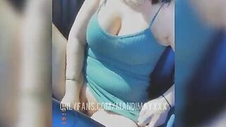 Milf fucks her twat inside drive thru