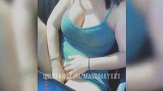 Milf fucks her twat inside drive thru