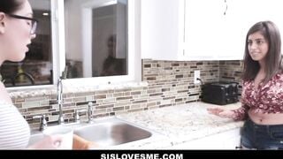 Bae 19 Yo Bae Ella Knox Blows Step Brother Inside Front Of His Gf