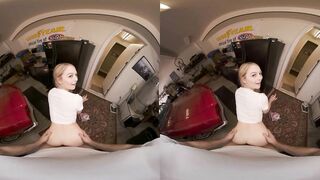 Vr Bangers Celebrating Fathers's Day With Slim Blonde Lily Vr Free Porn