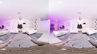VR BANGERS Diasy Stops Homeschooling To Play With Your Cock VR Porn