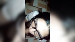 Entro al cuarto de mi hermana y se deja tocar
