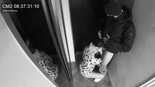 Concealed camera - wifey blown the postman while hubby inside the next door. Euro traditions.