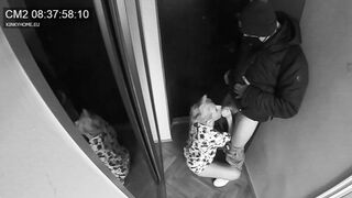 Concealed camera - wifey blown the postman while hubby inside the next door. Euro traditions.