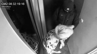 Concealed camera - wifey blown the postman while hubby inside the next door. Euro traditions.