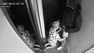 Concealed camera - wifey blown the postman while hubby inside the next door. Euro traditions.