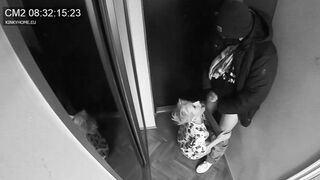 Concealed camera - wifey blown the postman while hubby inside the next door. Euro traditions.