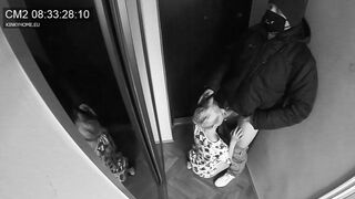 Concealed camera - wifey blown the postman while hubby inside the next door. Euro traditions.