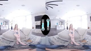 WETVR sexy Dark Hair Spreads Her Legs Inside VR