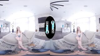 WETVR sexy Dark Hair Spreads Her Legs Inside VR