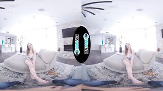 WETVR sexy Dark Hair Spreads Her Legs Inside VR