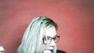 FULLING WITH FRIEND'S HUBBY AND HIS AIGO - ME AND MY HALF SISTER - LOLACONTOSEHISTORIAS@GMAIL.COM