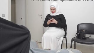 Penis flash. Muslim married mom caught me jerking off inside outside waiting room