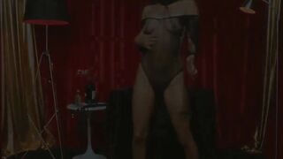 Evelin comes to my office into Medellín to tell me that she is willing to enter the porn business. After seeing her positive attitude to start, she transforms in a femme fatale,