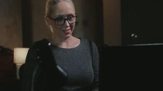 Bombshell Bae Mom Christina Shine Masturbating With AI