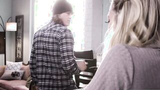 Blonde Bombshell Sucks Off Her Bf and Getting Banged! at