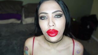 Hoe Lips Head