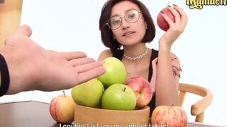 CARNE DEL MERCADO - #Luna Castillo - Cute Tiny Latina Takes A