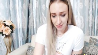 beauty Hot cunt with mouth Having Fun Her Cunt On Cam