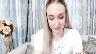 beauty Hot cunt with mouth Having Fun Her Cunt On Cam