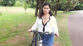 Schoolgirl Women Rides Bicycle&Masturbating On It After Classes Into Outdoor Park!