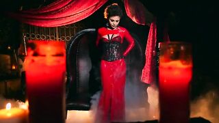Twistys - goddess vampire Ariana Marie plays with herself Bimbo two