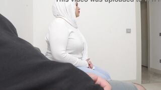 Dickflash into Outdoor Waiting room.