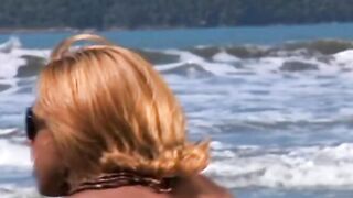 Carol Sampaio and Ane Ferrari have sex on the beach