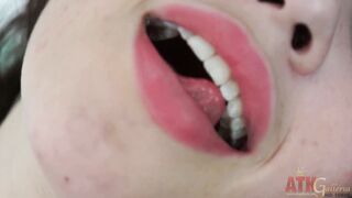 Freaky dark hair Hottie Eva Sedona fingered her tight bald snatch to orgasm