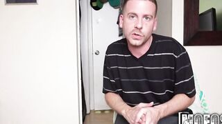 Mofos - babe 19 yo give her boyfriend what he wants
