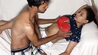Dost ki choti Behan ko pela desi Indian sex