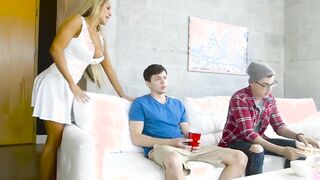 Reality Kings - Banging the Bombshell MILF and cumming on her jugs
