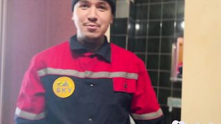 Lucky plumber fucking this dark hair sexy