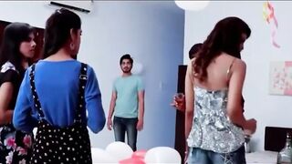 Pati ke jane bad Bhabhi ko devar ne choda