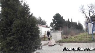 Look at the weird spots to urinate these girls found into the city