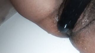 Pregnant solo squirting